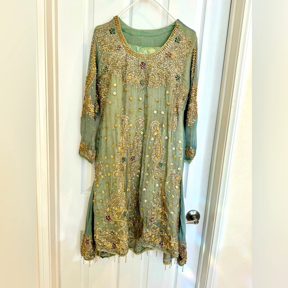 3 Piece Pakistani/Indian Sharara Outfit - Picture 5 of 8